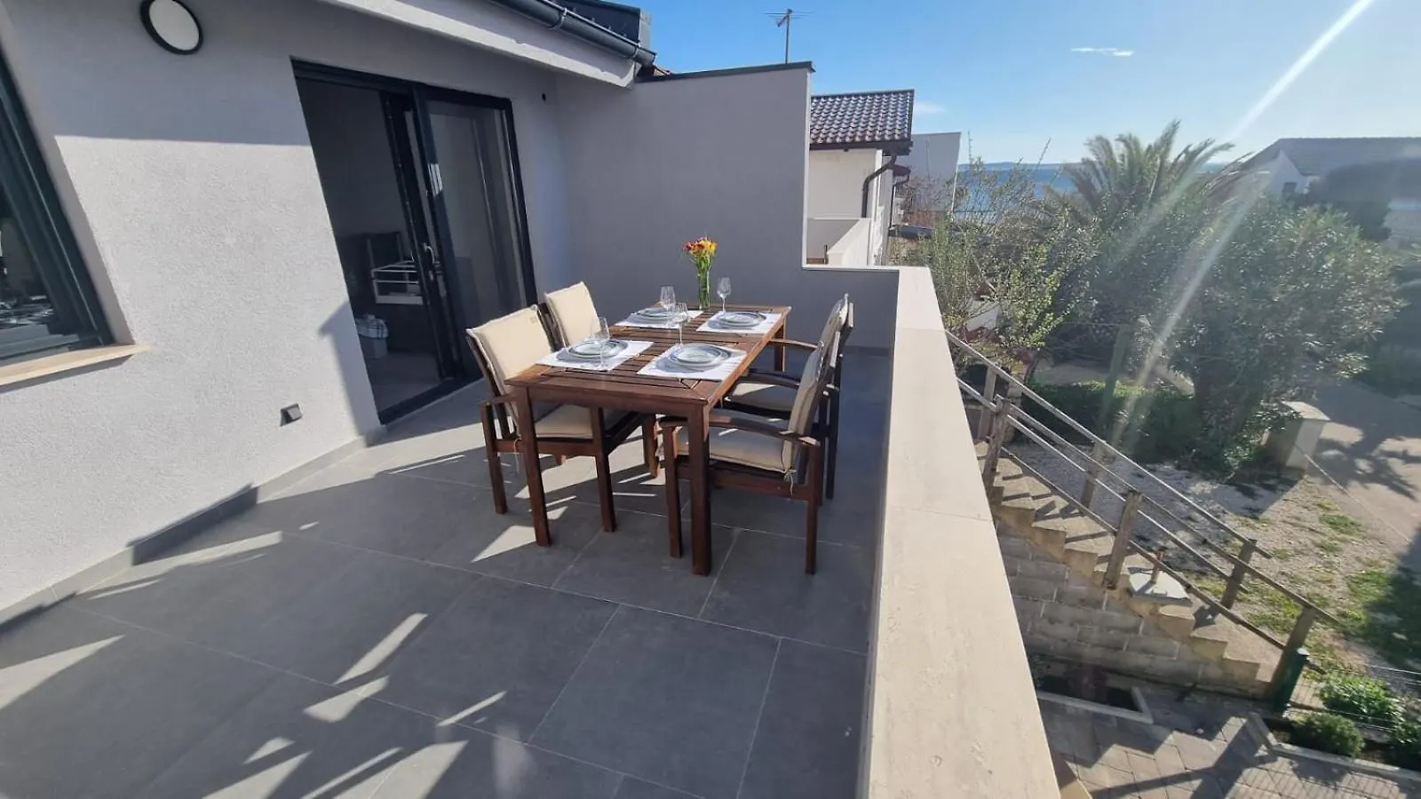 Salt And Sun Apartment Vir