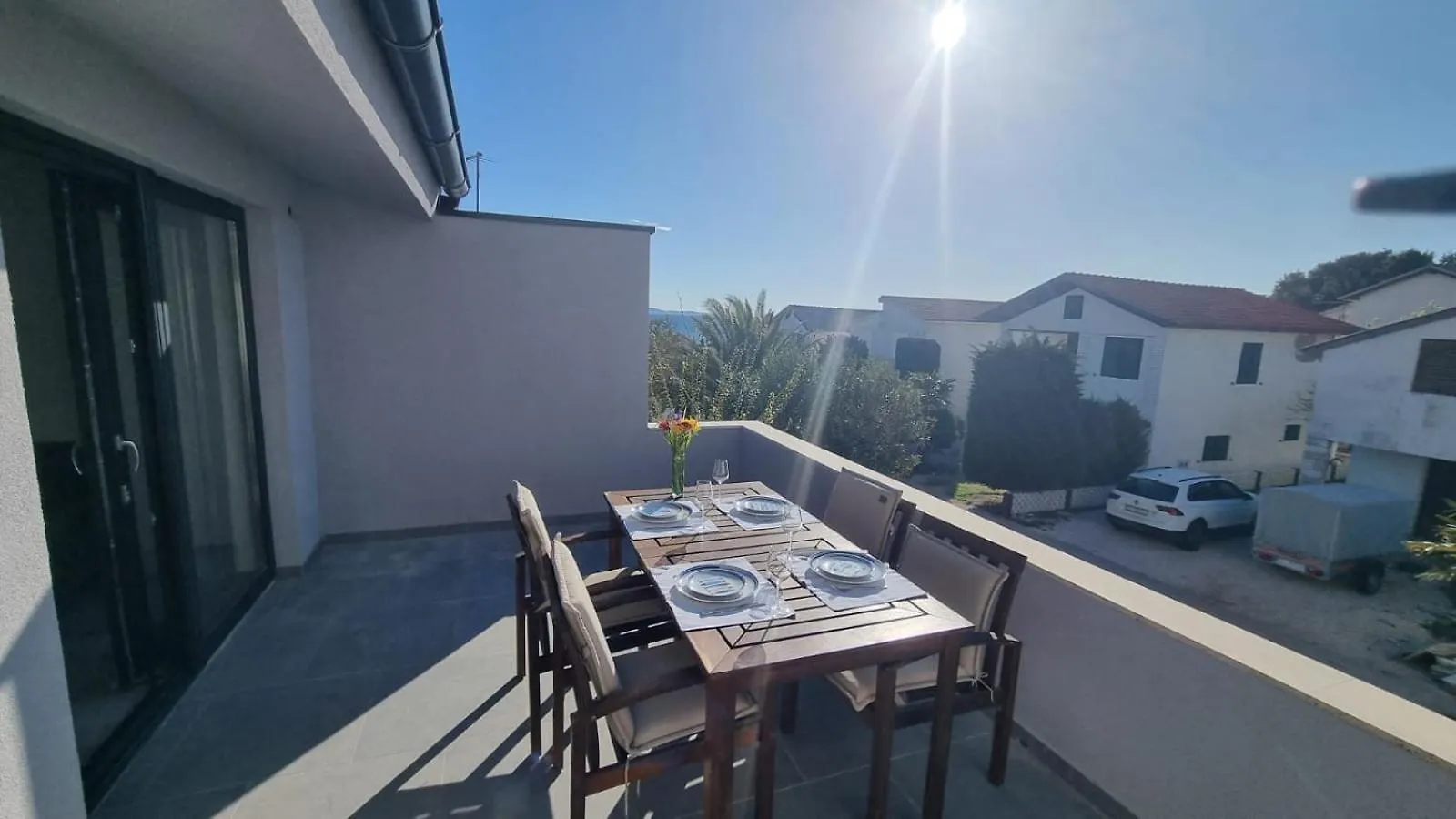 Salt And Sun Apartment Vir