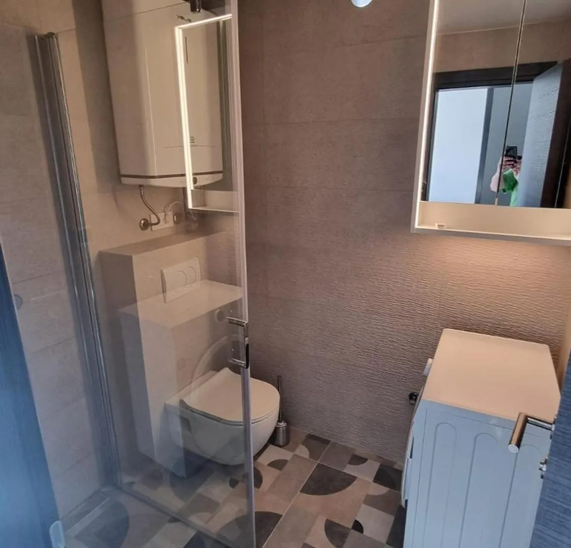 Salt And Sun Apartment ヴィル